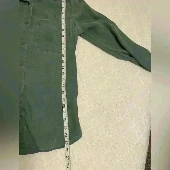 Women’s Old Navy shirt - Picture 7 of 9